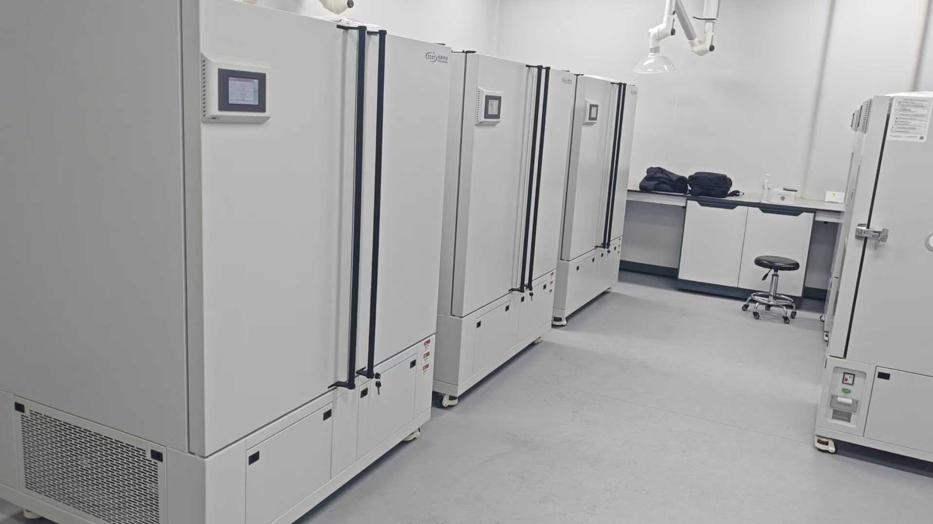 藥品穩(wěn)定性試驗箱