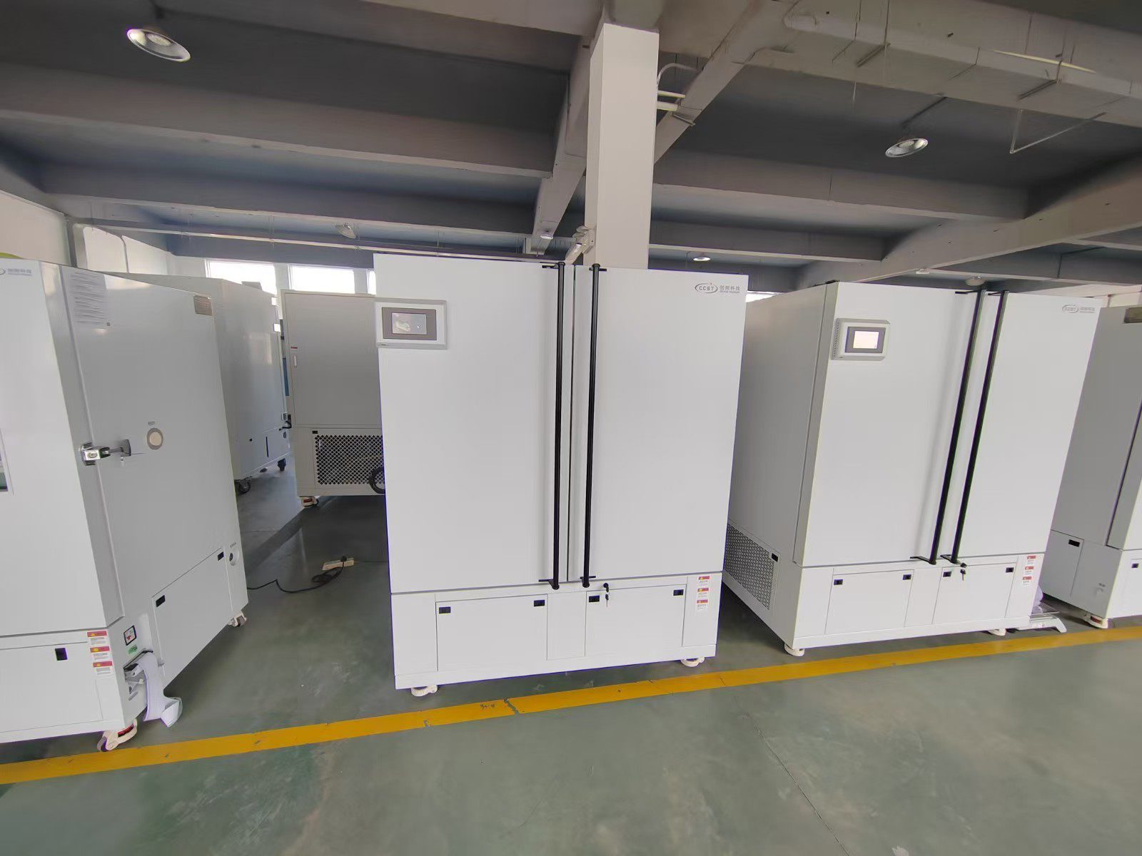 藥品穩(wěn)定性試驗(yàn)箱